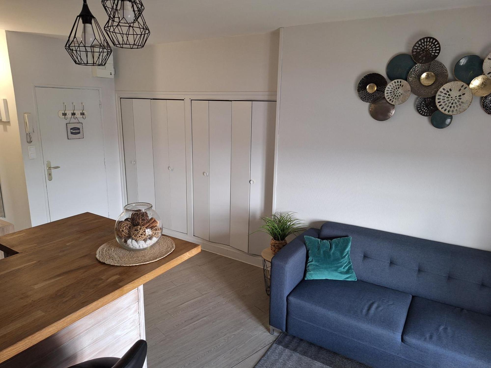 Appartement F2 Centre-Ville Issoire Avec Jolie Vue Ngoại thất bức ảnh